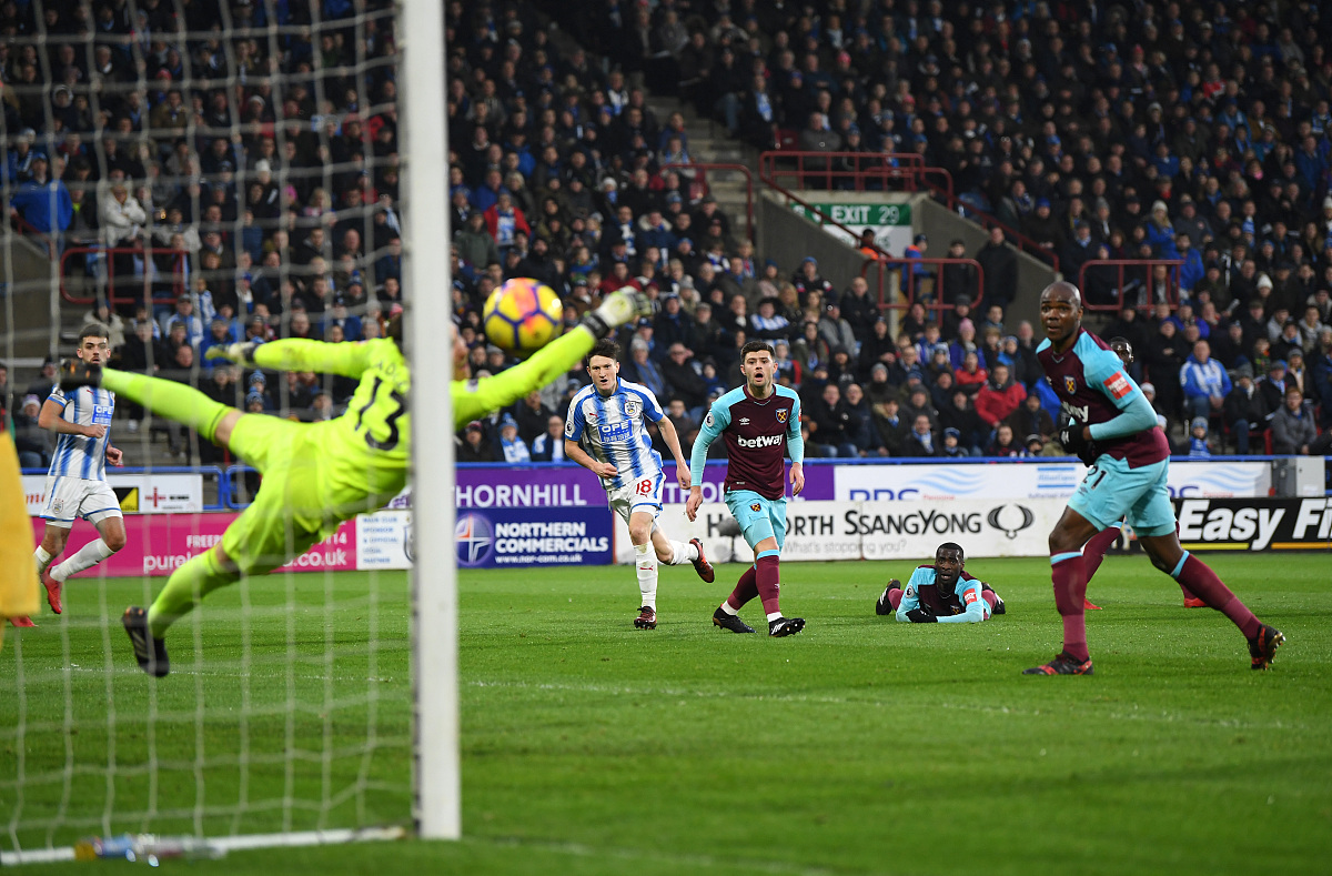 爱游戏体育-德布劳内焦点对战，Doinb与70激战切尔西分钟，夺冠胜负难料！